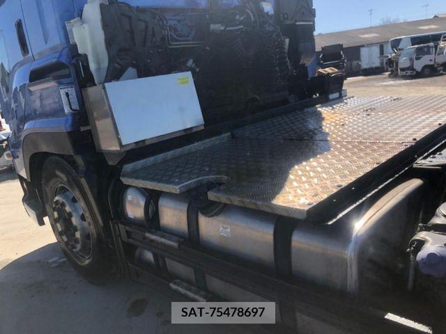 Isuzu GIGA 2018-02 203468-20