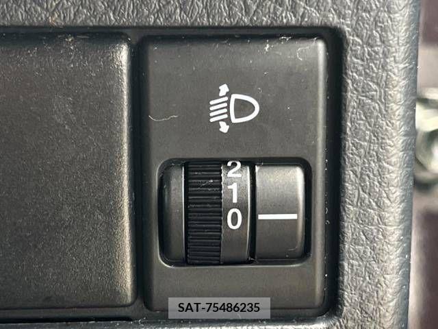 Suzuki MR WAGON 2012-04 327623-18
