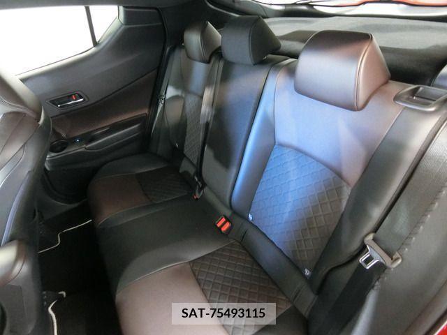 Toyota C-HR 2018-03 204393-7