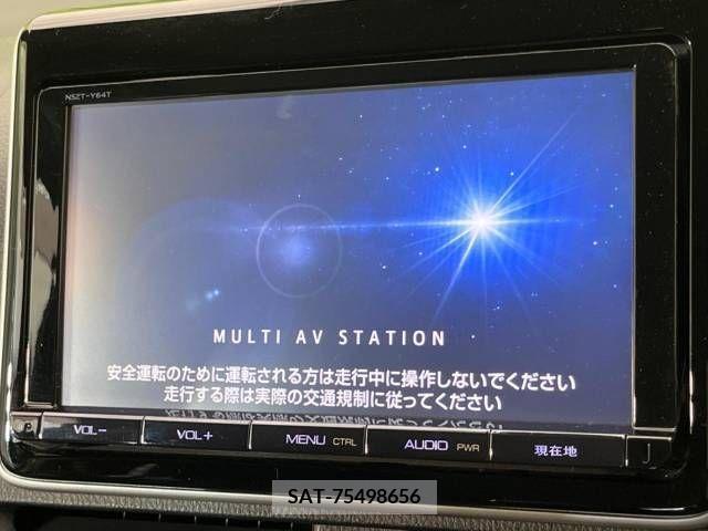 Toyota VOXY 2016-01 289121-3