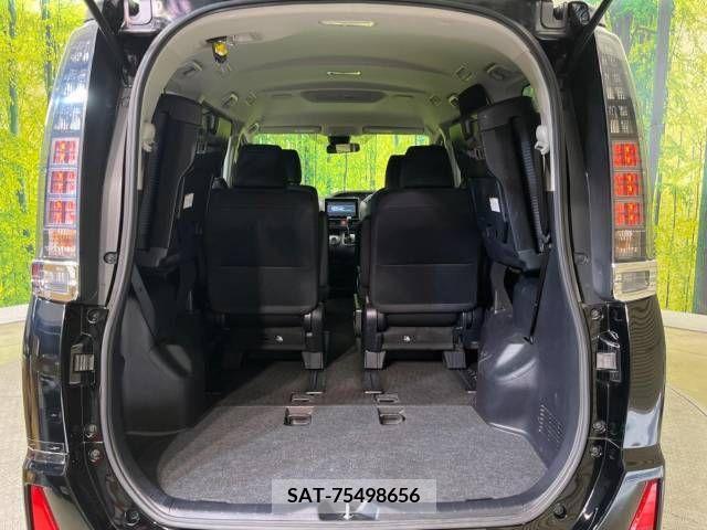 Toyota VOXY 2016-01 289121-11
