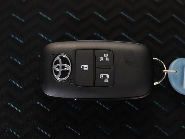 Toyota ROOMY 2021-10 181282-25