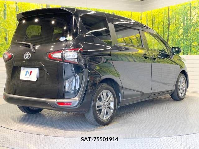 Toyota SIENTA 2017-03 394045-18