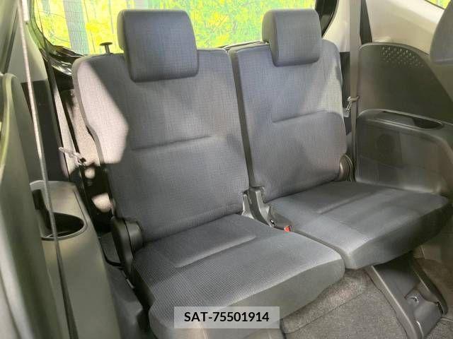 Toyota SIENTA 2017-03 394045-10