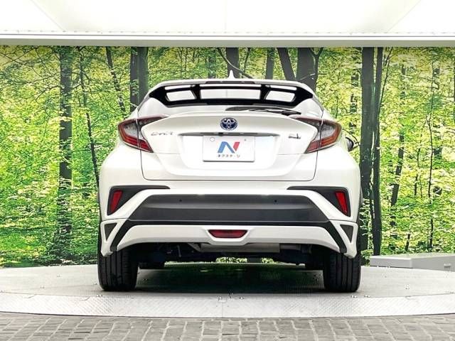 Toyota C-HR 2017-04 23956-18