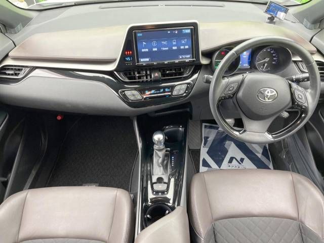 Toyota C-HR 2017-04 23956-1