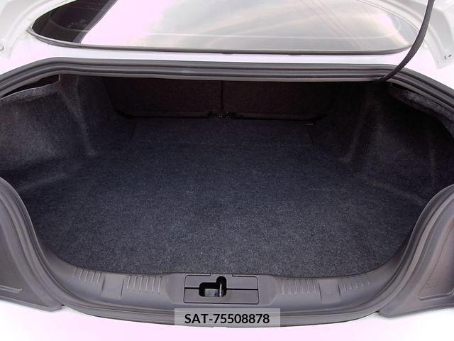 Ford MUSTANG 2021-07 269983-4