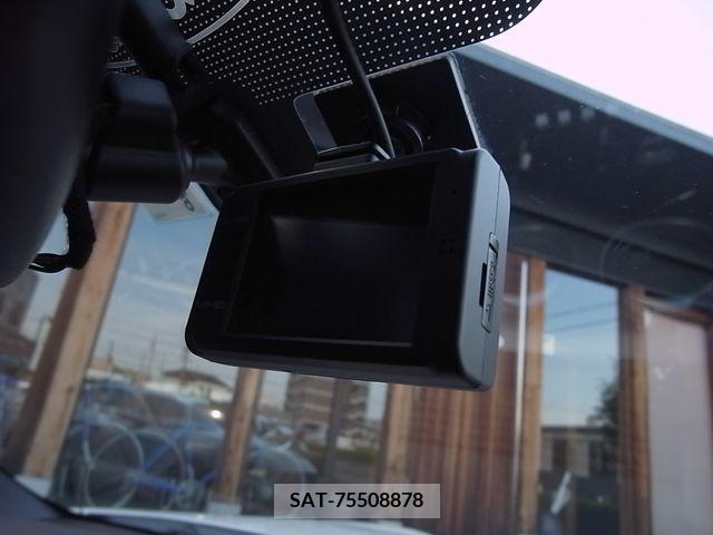 Ford MUSTANG 2021-07 269983-12