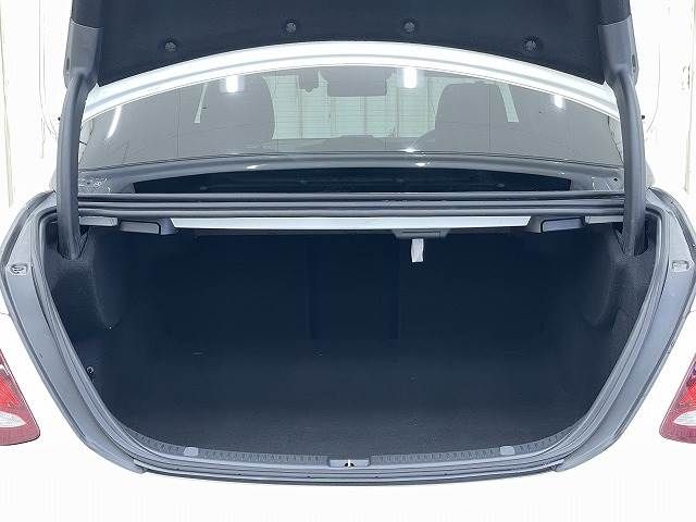 Mercedes Benz E-CLASS 2017-09 6426-11