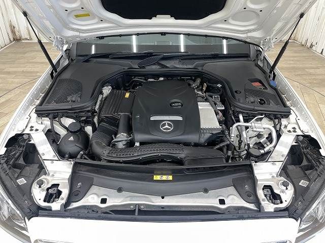 Mercedes Benz E-CLASS 2017-09 6426-19