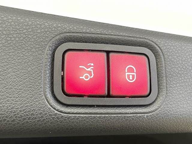 Mercedes Benz E-CLASS 2017-09 6426-6