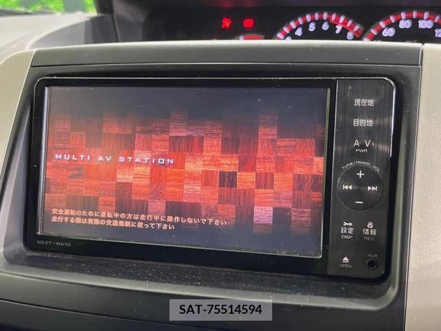 Toyota VOXY 2011-08 346812-3