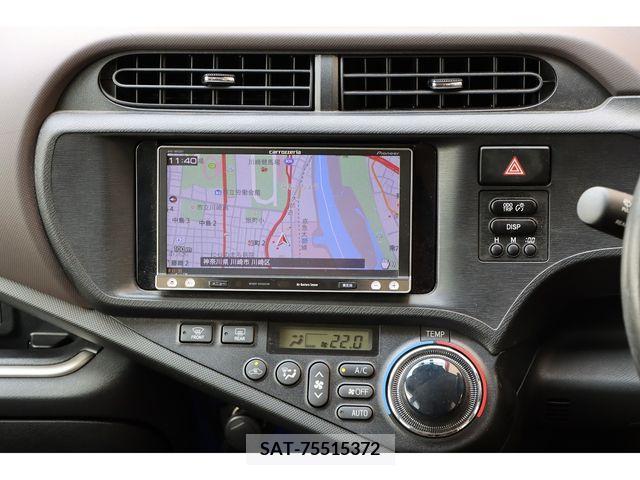 Toyota AQUA 2013-08 395663-23