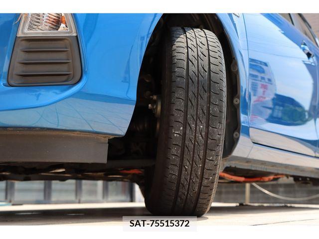 Toyota AQUA 2013-08 395663-26