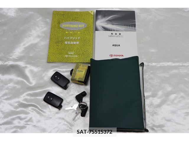 Toyota AQUA 2013-08 395663-29