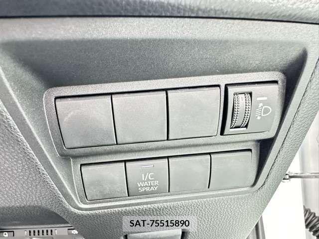 Toyota YARIS 2024-01 379652-9