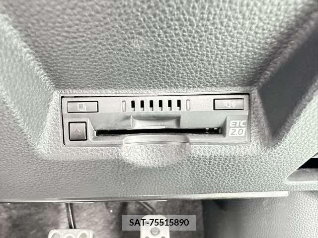 Toyota YARIS 2024-01 379652-8