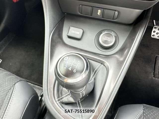 Toyota YARIS 2024-01 379652-16