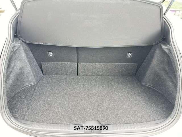 Toyota YARIS 2024-01 379652-4
