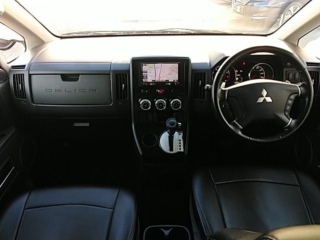 Mitsubishi DELICA D5 2017-08 193487-1