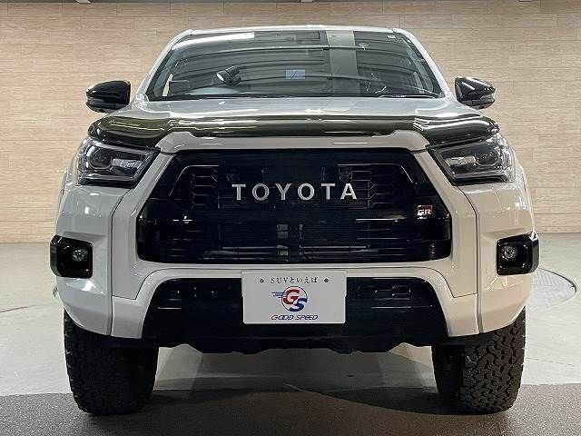 Toyota HILUX 2022-06 15204-16