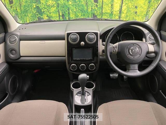 Mazda VERISA 2011-05 301826-1
