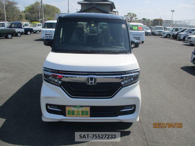 Honda N BOX CUSTOM 2017-12 200400-1