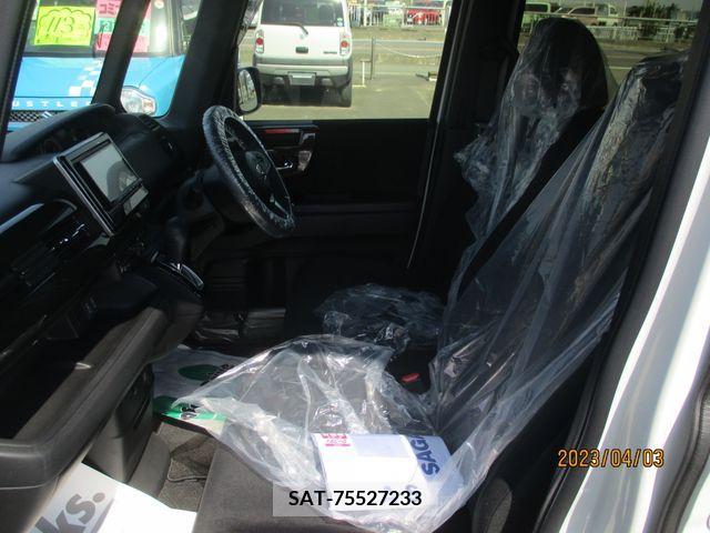 Honda N BOX CUSTOM 2017-12 200400-19