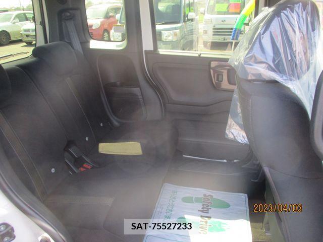 Honda N BOX CUSTOM 2017-12 200400-15