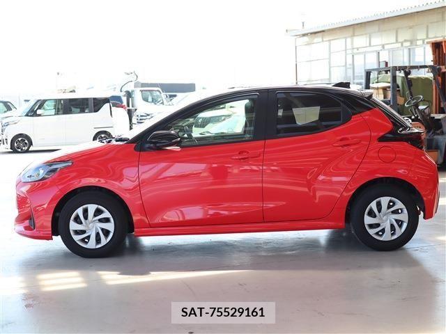 Toyota YARIS 2023-04 345519-6