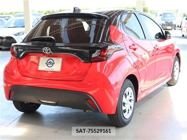 Toyota YARIS 2023-04 345519-3