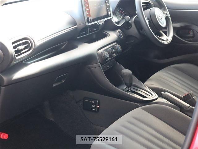 Toyota YARIS 2023-04 345519-28