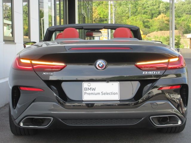 Bmw 8 SERIES 2022-08 3389-1