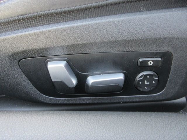Bmw 8 SERIES 2022-08 3389-13