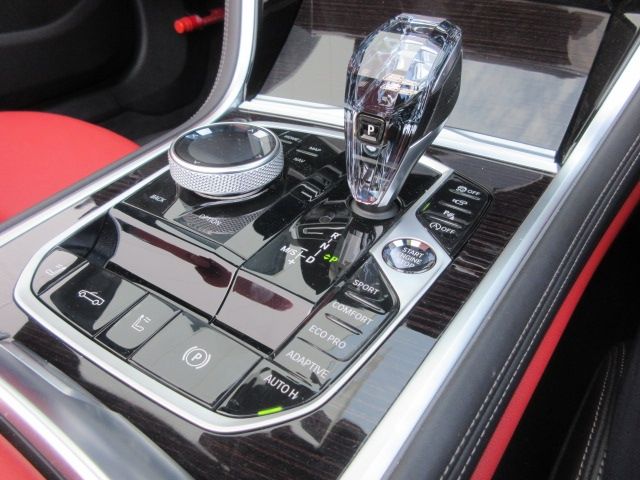 Bmw 8 SERIES 2022-08 3389-28