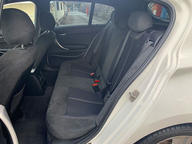 Bmw 1 SERIES 2013-02 183516-9