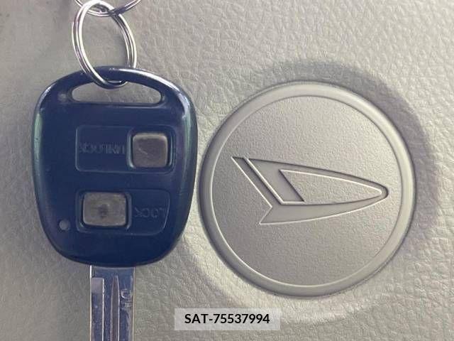 Daihatsu ESSE 2009-07 359830-5
