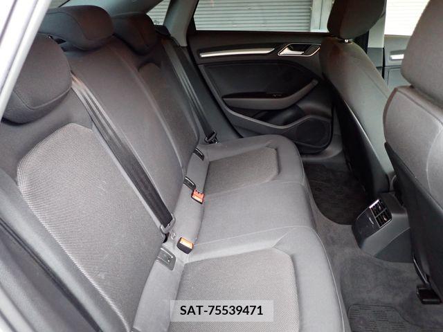 Audi A3 SEDAN 2019-06 262323-19