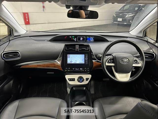 Toyota PRIUS 2016-04 337714-1