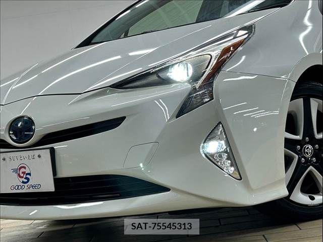 Toyota PRIUS 2016-04 337714-9