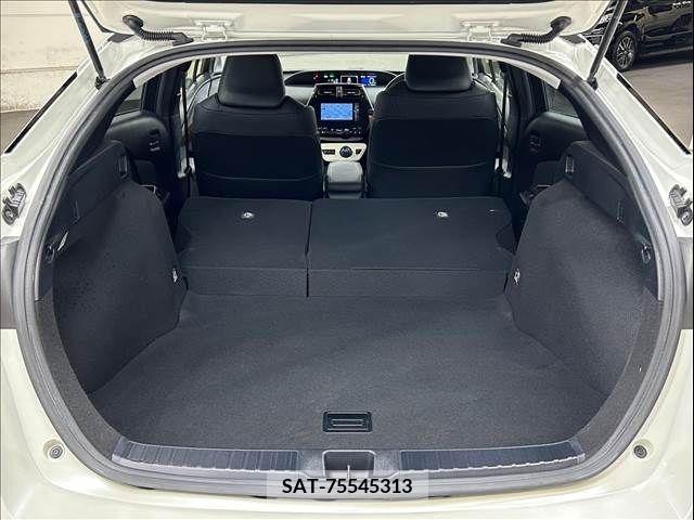 Toyota PRIUS 2016-04 337714-19