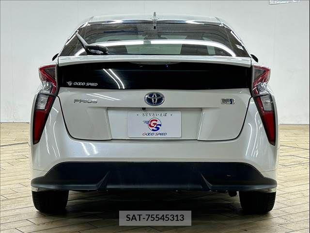 Toyota PRIUS 2016-04 337714-18