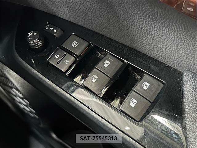 Toyota PRIUS 2016-04 337714-15