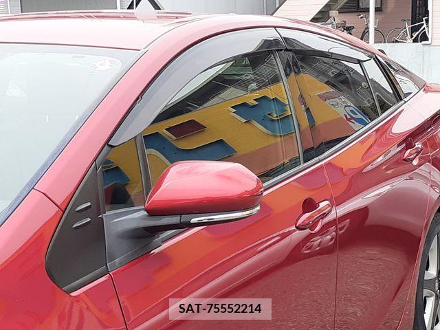 Toyota PRIUS 2016-05 281946-7