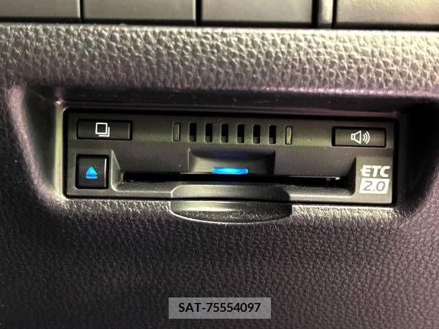 Toyota HARRIER 2021-05 313422-11