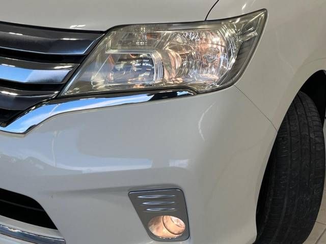Nissan SERENA 2011-12 9865-12