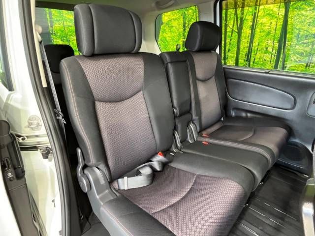 Nissan SERENA 2011-12 9865-8