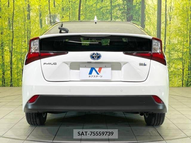 Toyota PRIUS 2019-07 336072-15
