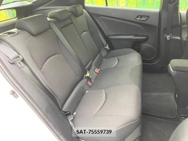 Toyota PRIUS 2019-07 336072-9