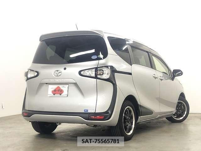 Toyota SIENTA 2017-04 368206-2